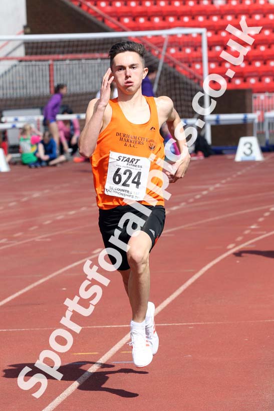 Mens under-20s 800 metres, North Eastern Champs, Gateshead Stadium. Photo: David T. Hewitson/Sports for All Pics